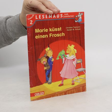 Marie küsst einen Frosch