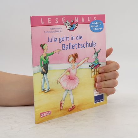 Julia geht in die Ballettschule