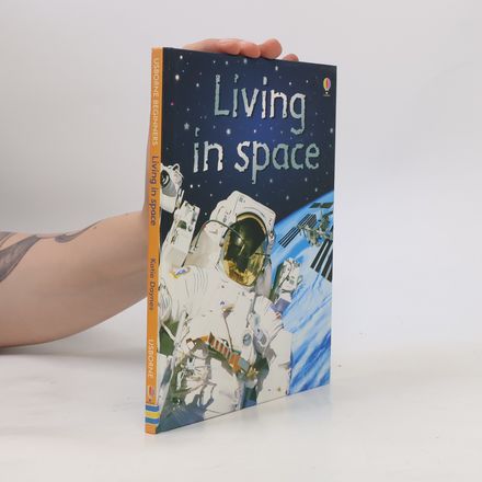 Usborne Beginners: Living in Space, Level 2 - New Format
