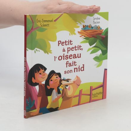 Petit à petit, l'oiseau fait son nid