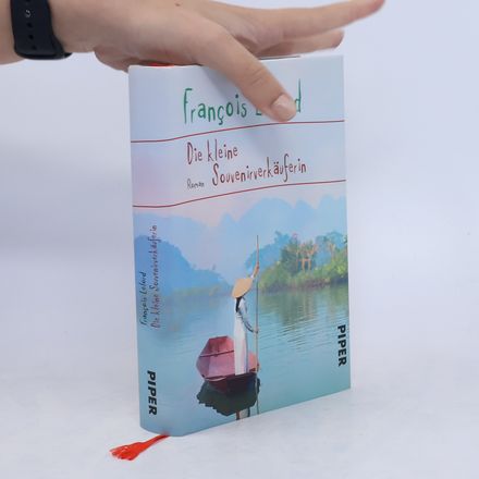Die kleine Souvenirverkäuferin