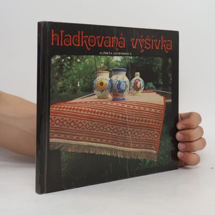 Hladkovaná výšivka