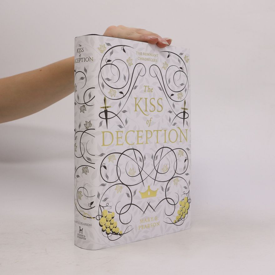 Mary E. Pearson The Kiss of Deception