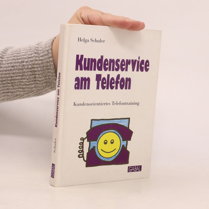 Helga Schuler-Jung Kundenservice am Telefon