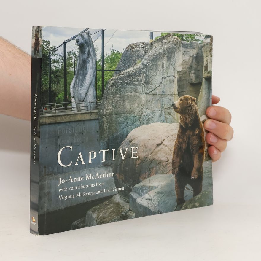 Jo-Anne McArthur Captive