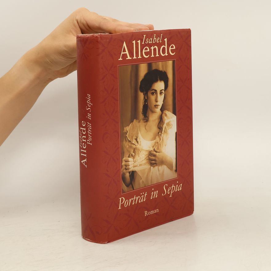 Isabel Allende Porträt in Sepia