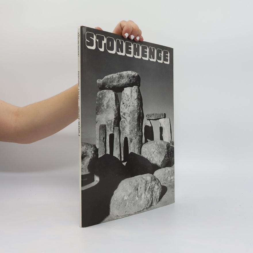 Sellei Sarolta Stonehenge