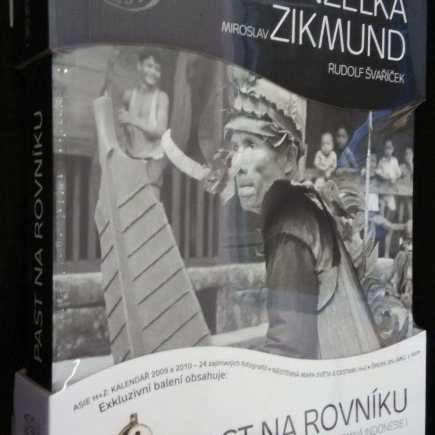 Rudolf Švaříček Past na rovníku : tajemná Indonésie I.