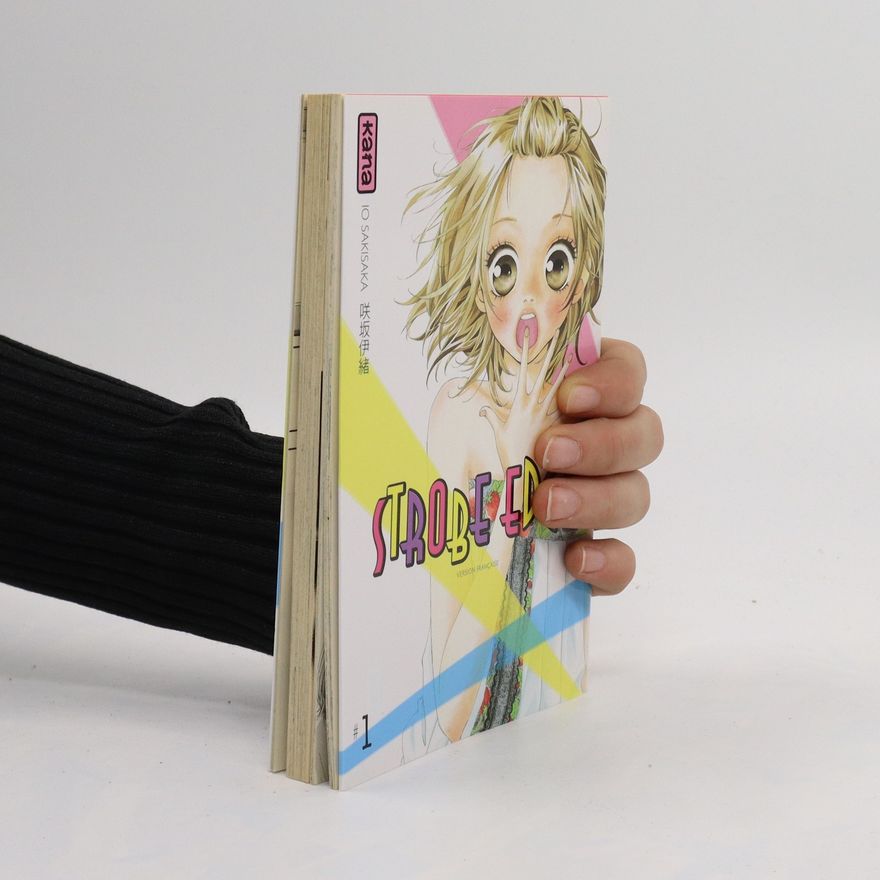 Io Sakisaka Strobe Edge 1