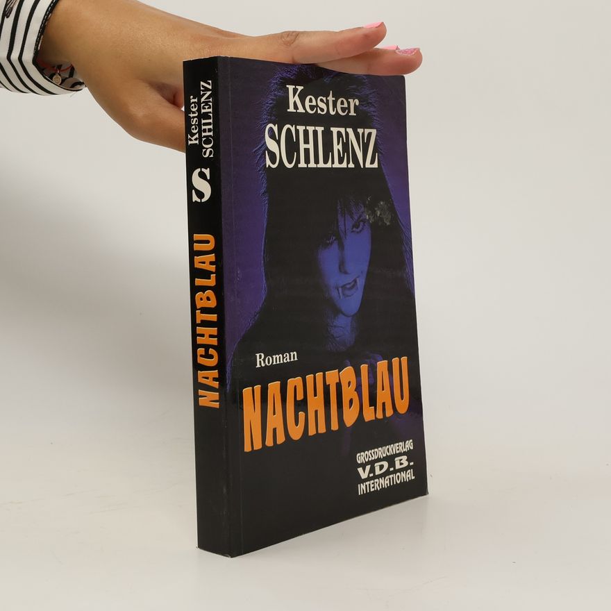 Kester Schlenz Nachtblau