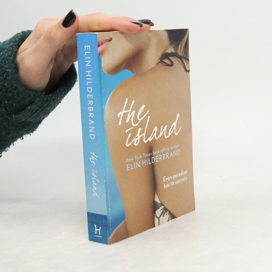 Elin Hilderbrand The Island