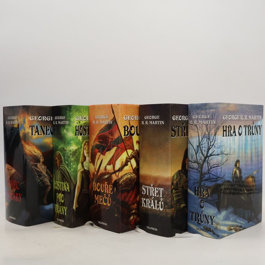 George R. R. Martin Píseň ledu a ohně 1-5