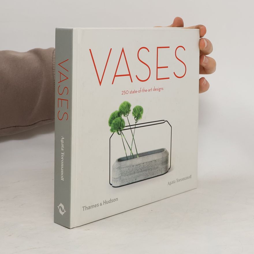 Agata Toromanoff Vases