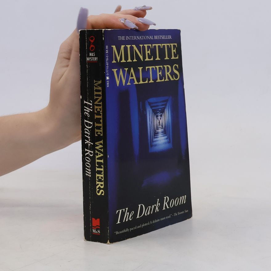 Minette Walters The Dark Room
