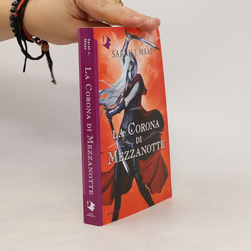 Sarah J. Maas Oscar Fantastica: La corona di mezzanotte