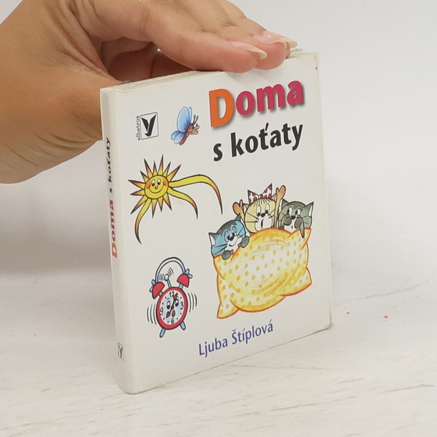 Ljuba Štíplová Doma s koťaty