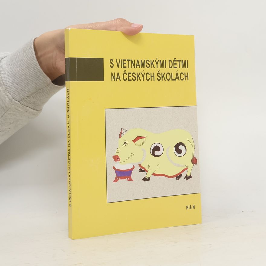 Ján Ičo S vietnamskými dětmi na českých školách