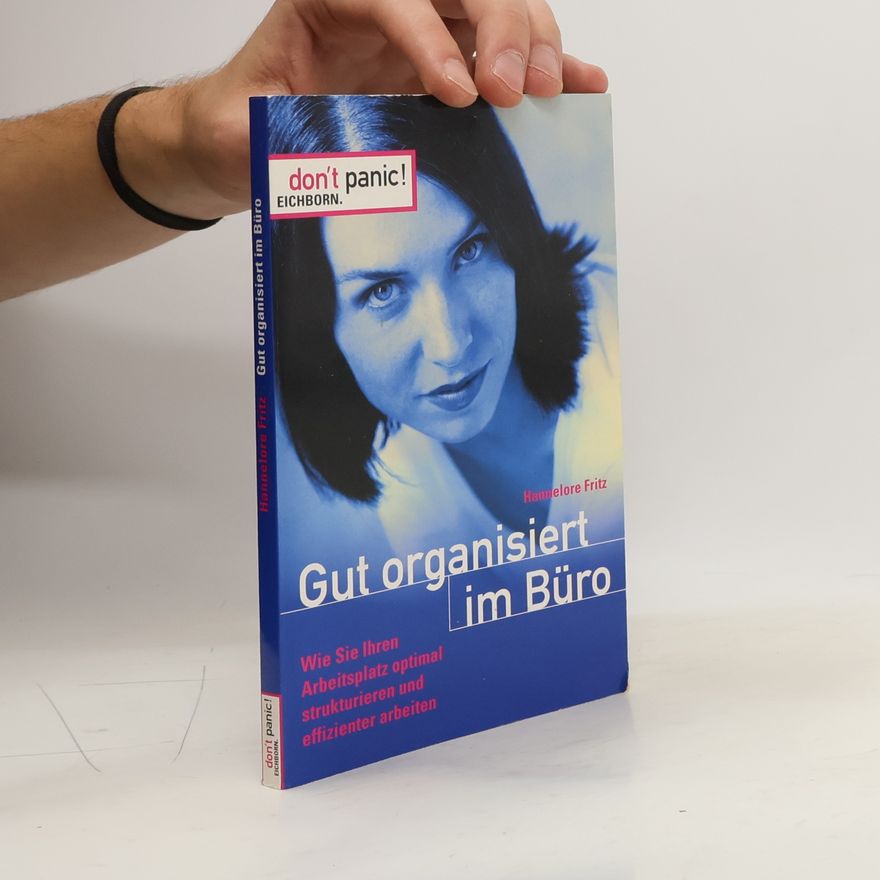 Hannelore Fritz Gut organisiert im Büro