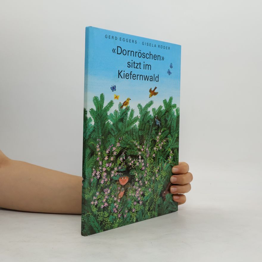 Gerd Eggers "Dornröschen" sitzt im Kiefernwald