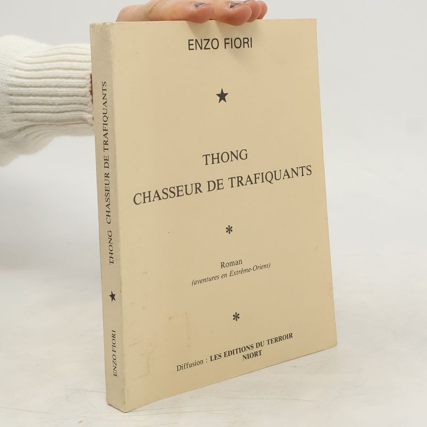 Enzo Fiori Thong chasseur de trafiquants