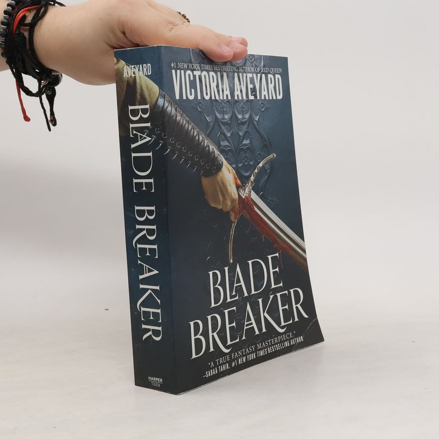 Victoria Aveyard Blade Breaker