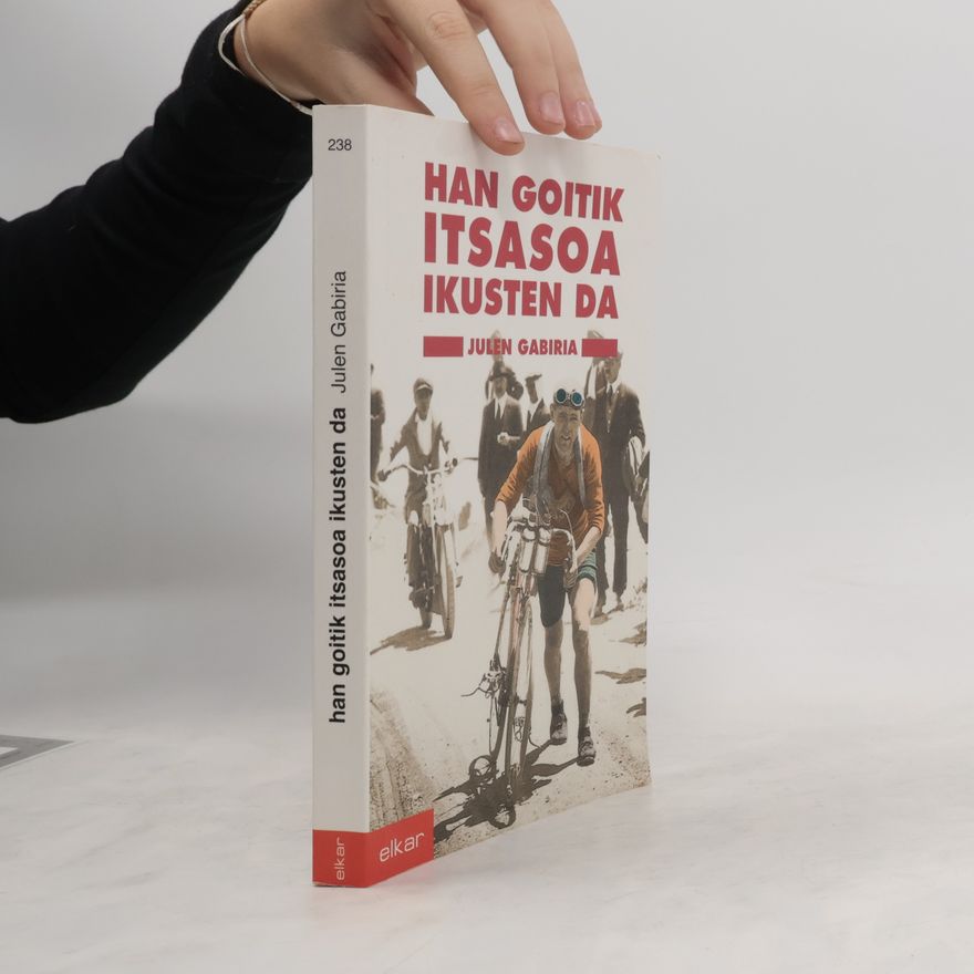 Julen Gabiria Lara Han goitik itsasoa ikusten da