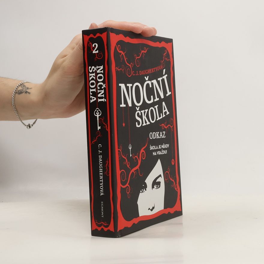 Christi Daugherty Noční škola. Odkaz