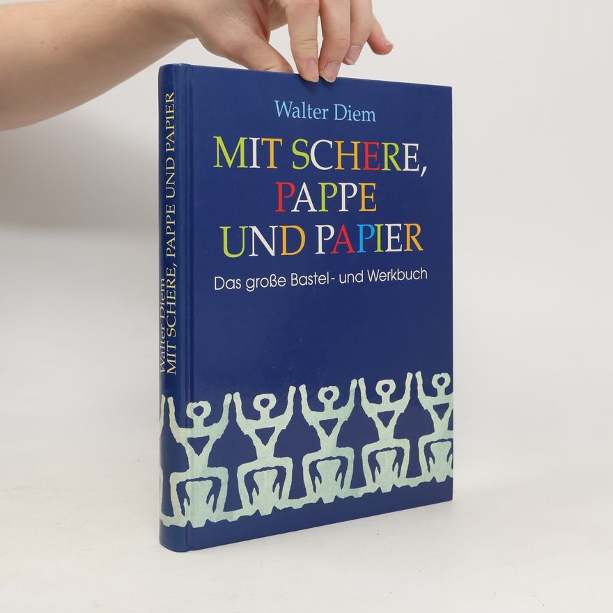 Walter Diem Mit Schere, Pappe und Papier