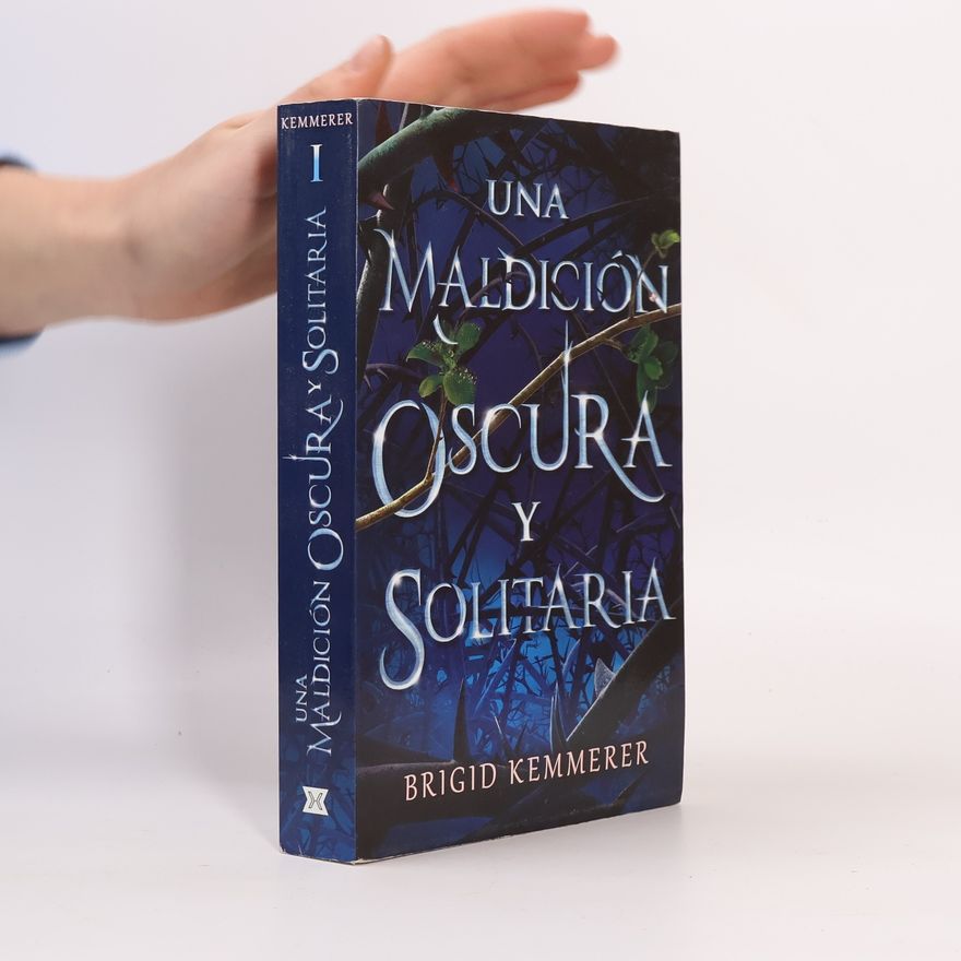 Brigid Kemmerer Una maldición oscura y solitaria