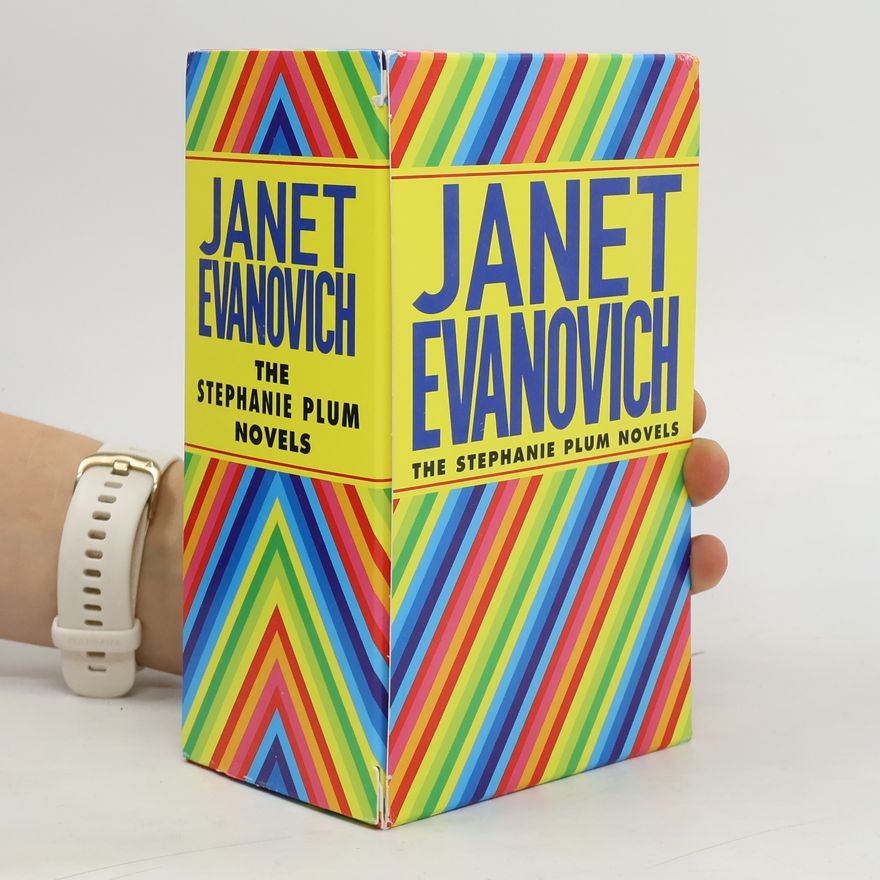 Janet Evanovich The Stephanie Plum Novels. Plum Boxed Set 3. Books 7 - 9
