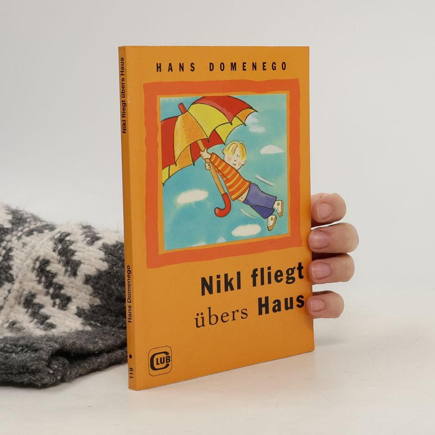 Helmut Leiter Nikl fliegt übers Haus