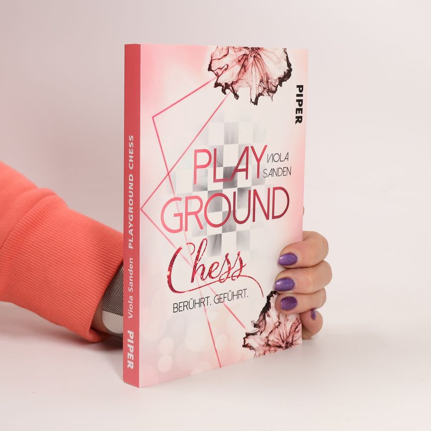 Viola Sanden Playground Chess