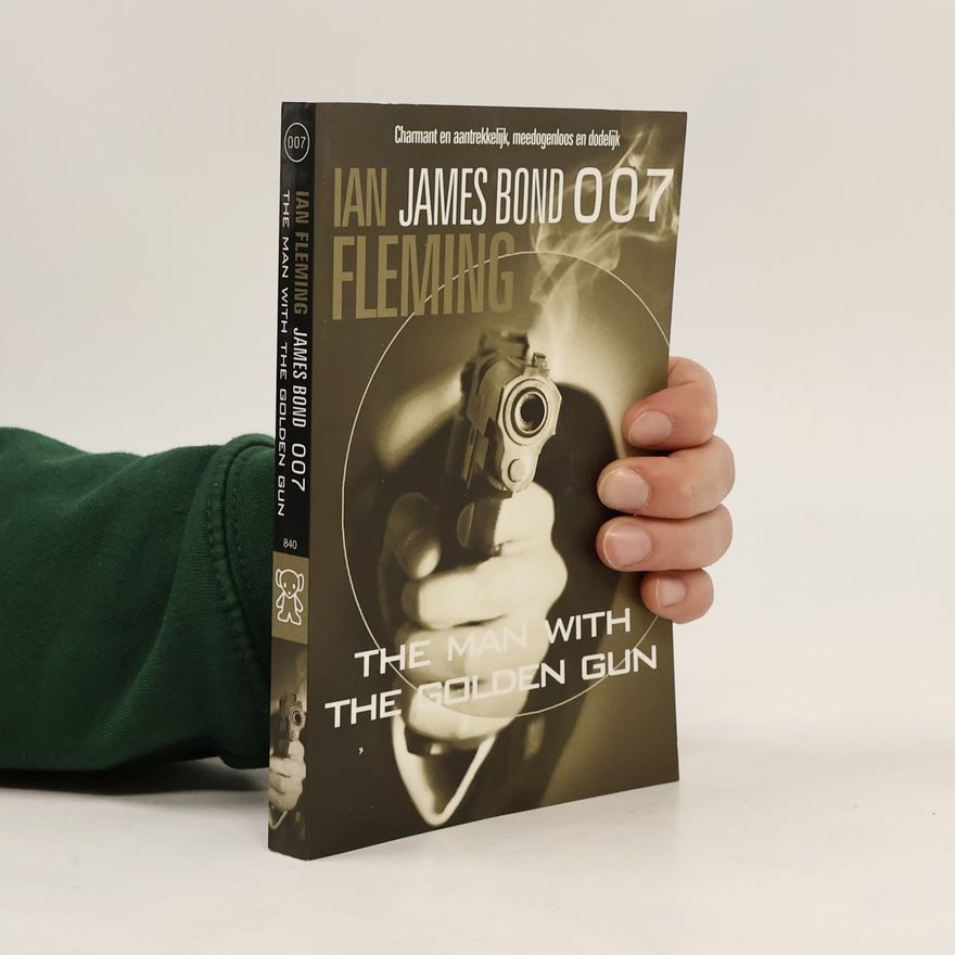 Ian Fleming The Man With the Golden Gun