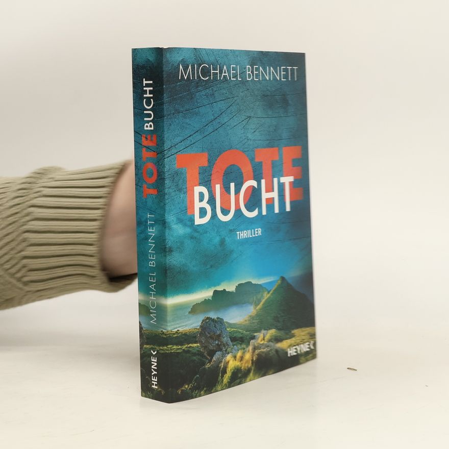 Michael Y. Bennett Tote Bucht