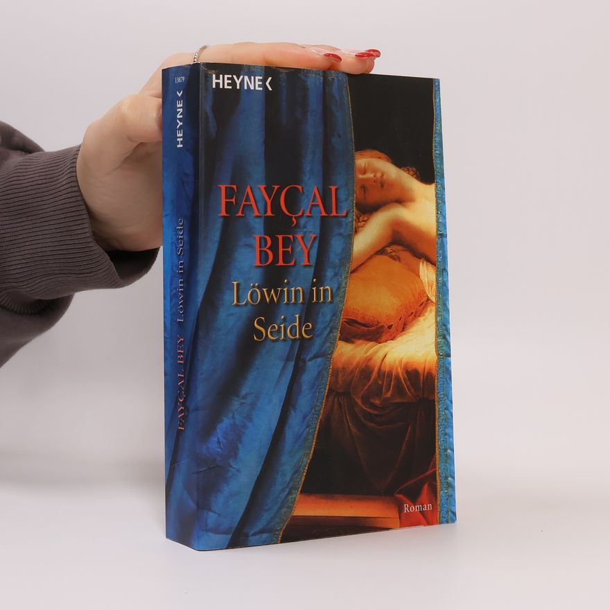 Fayc al Bey Löwin in Seide