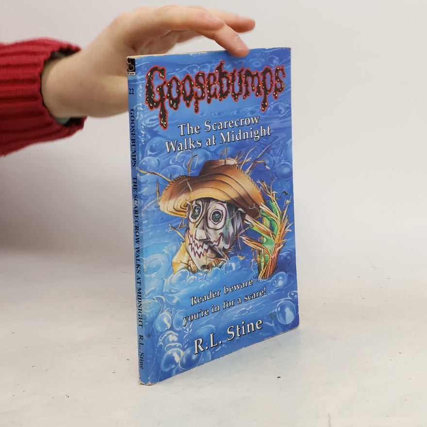 R. L. Stine The Scarecrow Walks at Midnight