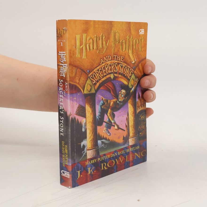 J. K. Rowling Harry Potter and the Sorcerer's Stone - Harry Potter dan Batu Bertuah