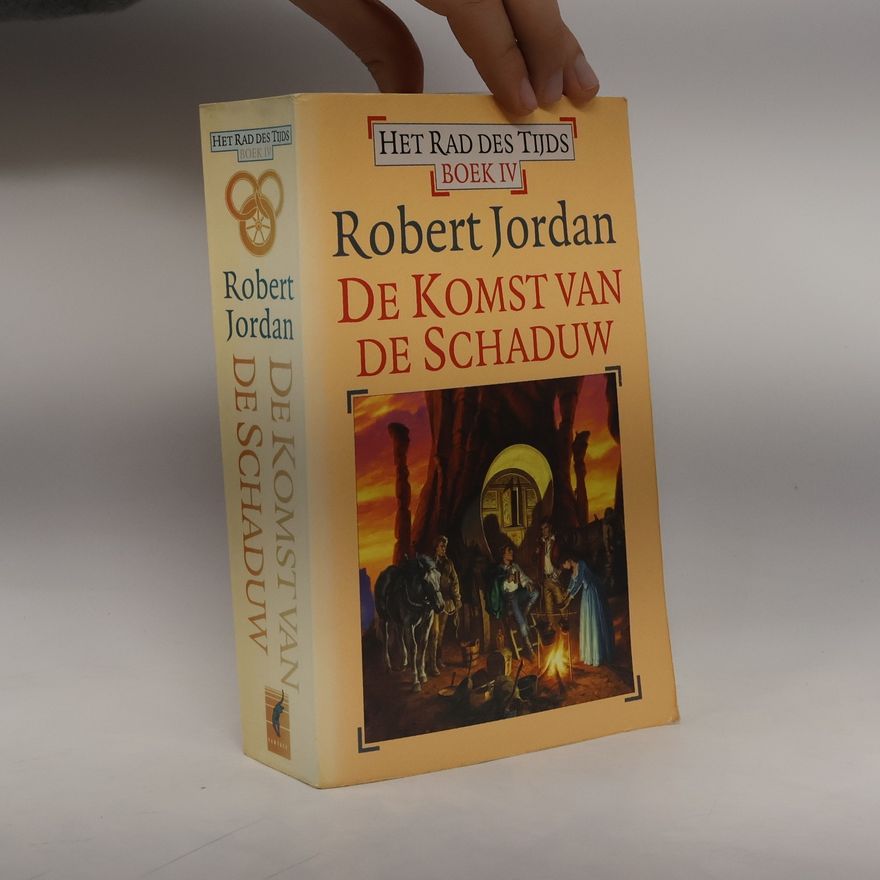 Robert Jordan Het Rad des Tijds - 4: De Komst van de Schaduw