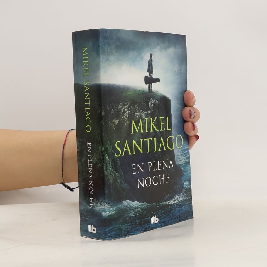 Mikel Santiago En plena noche