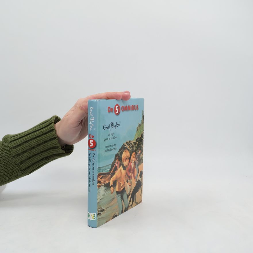 Enid Blyton De 5 Omnibus. De Vijf gaan er vandoor. De Vijf op de smokkelaarsrots