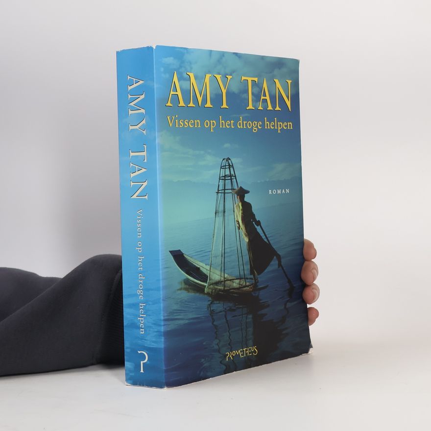 Amy Tan Vissen op het droge helpen