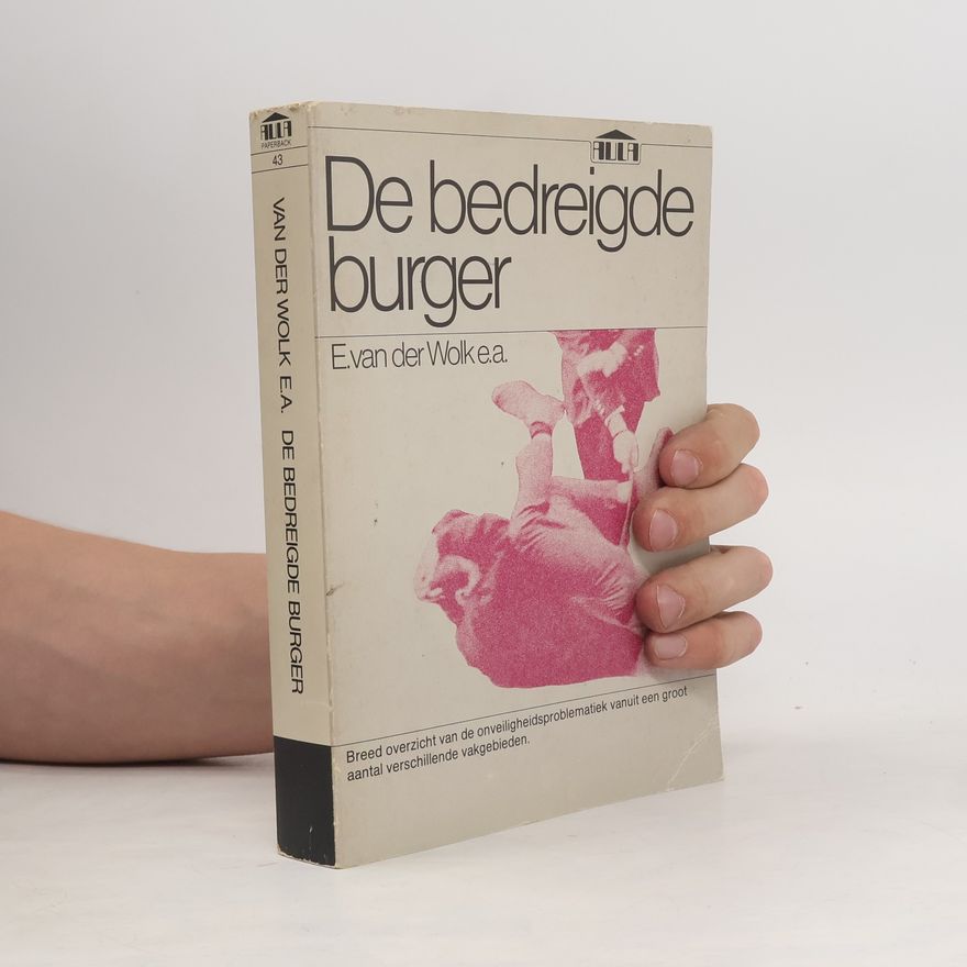 E. van der Wolk Aula Paperback - 43: De bedreigde burger
