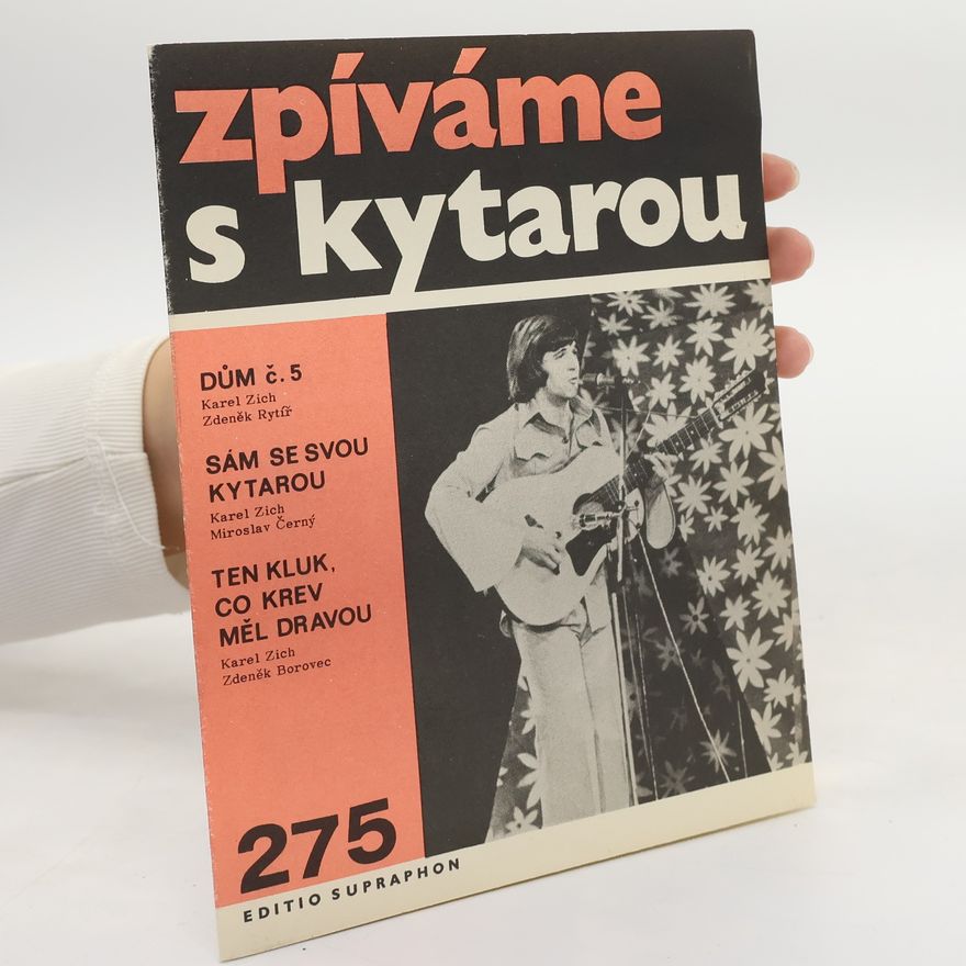 Autorenkollektiv Zpíváme s kytarou 275