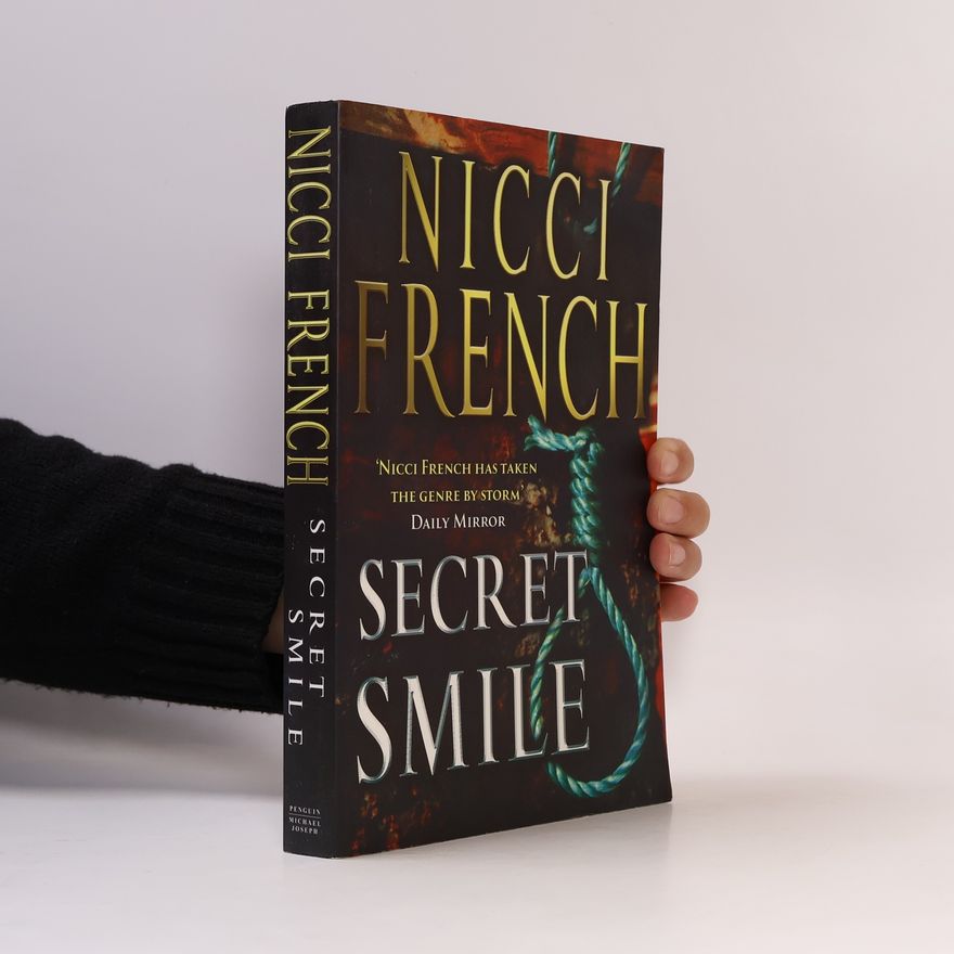 Nicci French Secret Smile