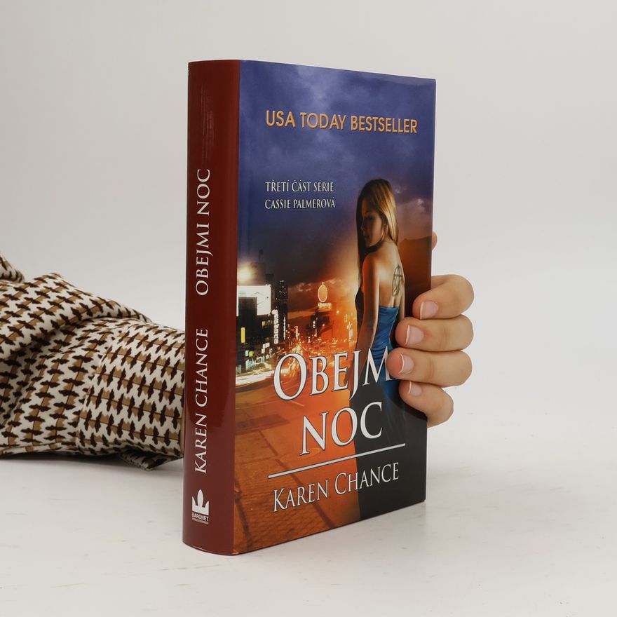 Karen Chance Obejmi noc