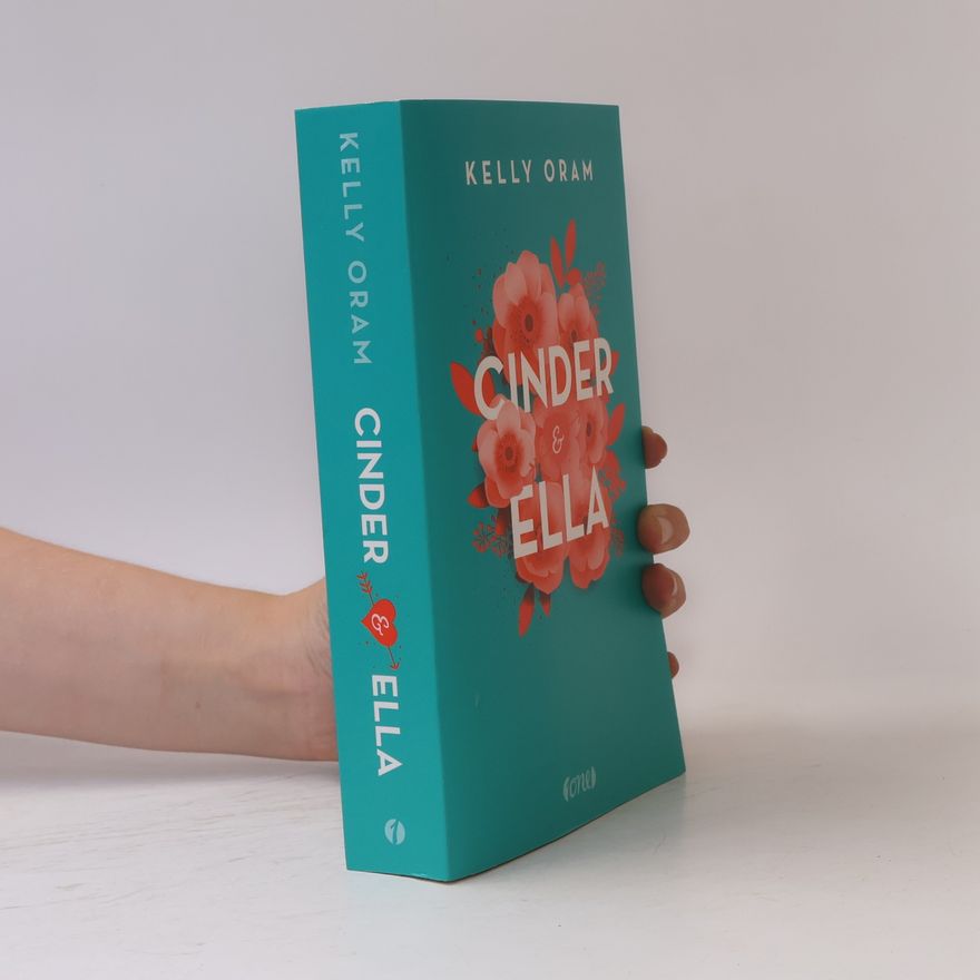 Kelly Oram Cinder & Ella 1