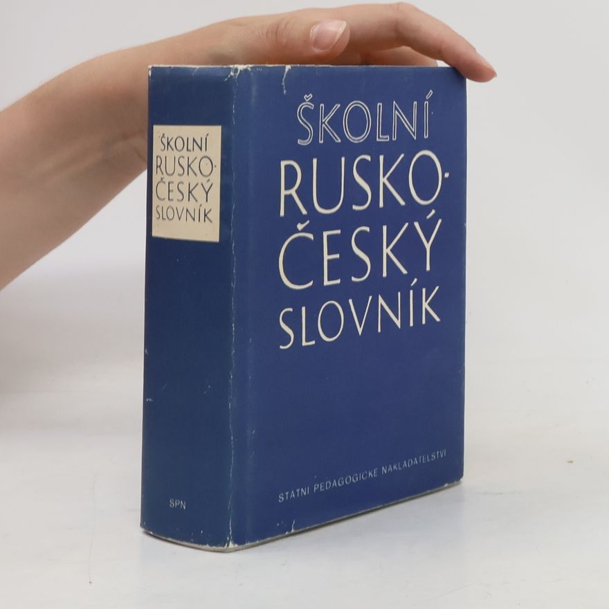 Autorenkollektiv Školní rusko-český slovník