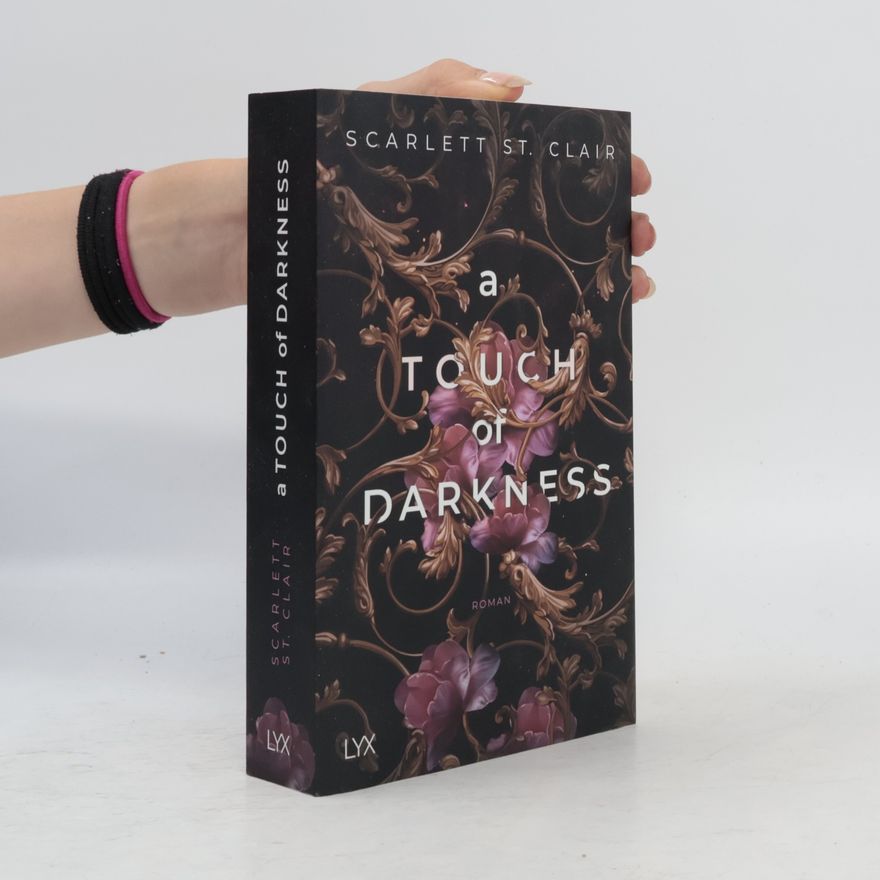 Scarlett St. Clair A Touch of Darkness