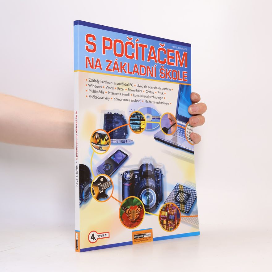 Pavel Navrátil S počítačem na základní škole