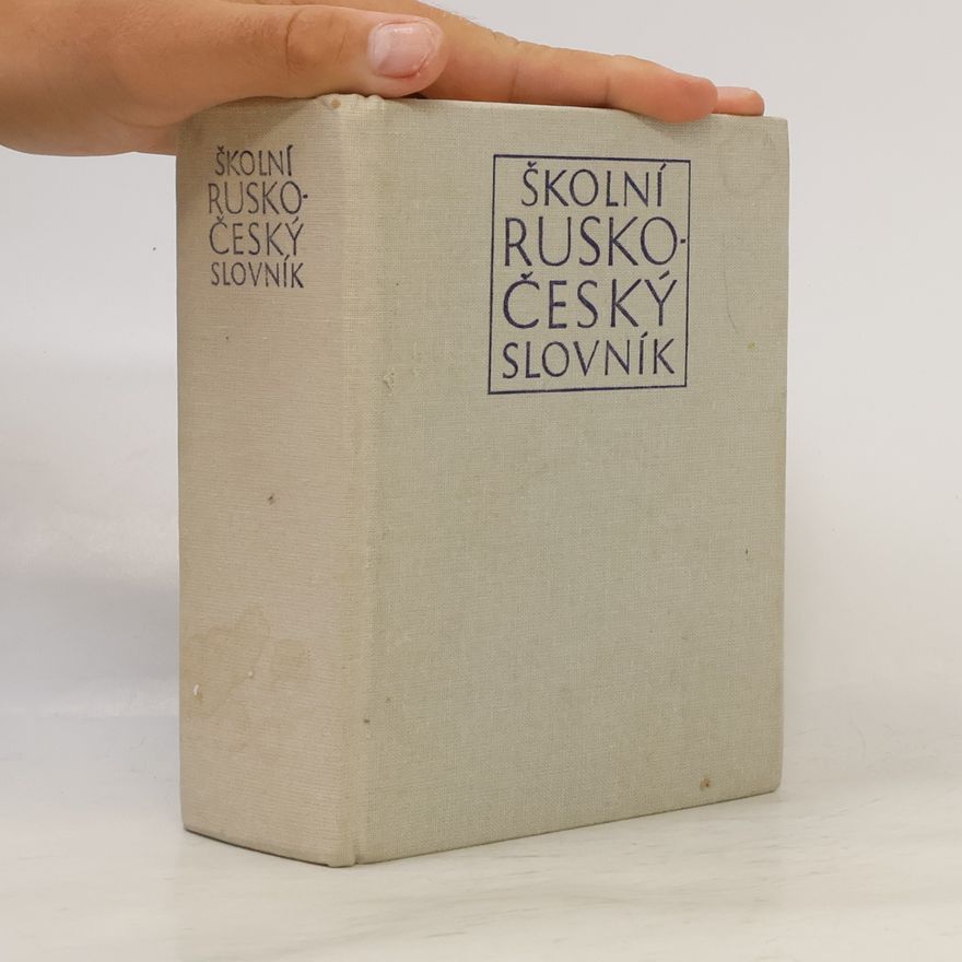 Autorenkollektiv Školní rusko-český slovník